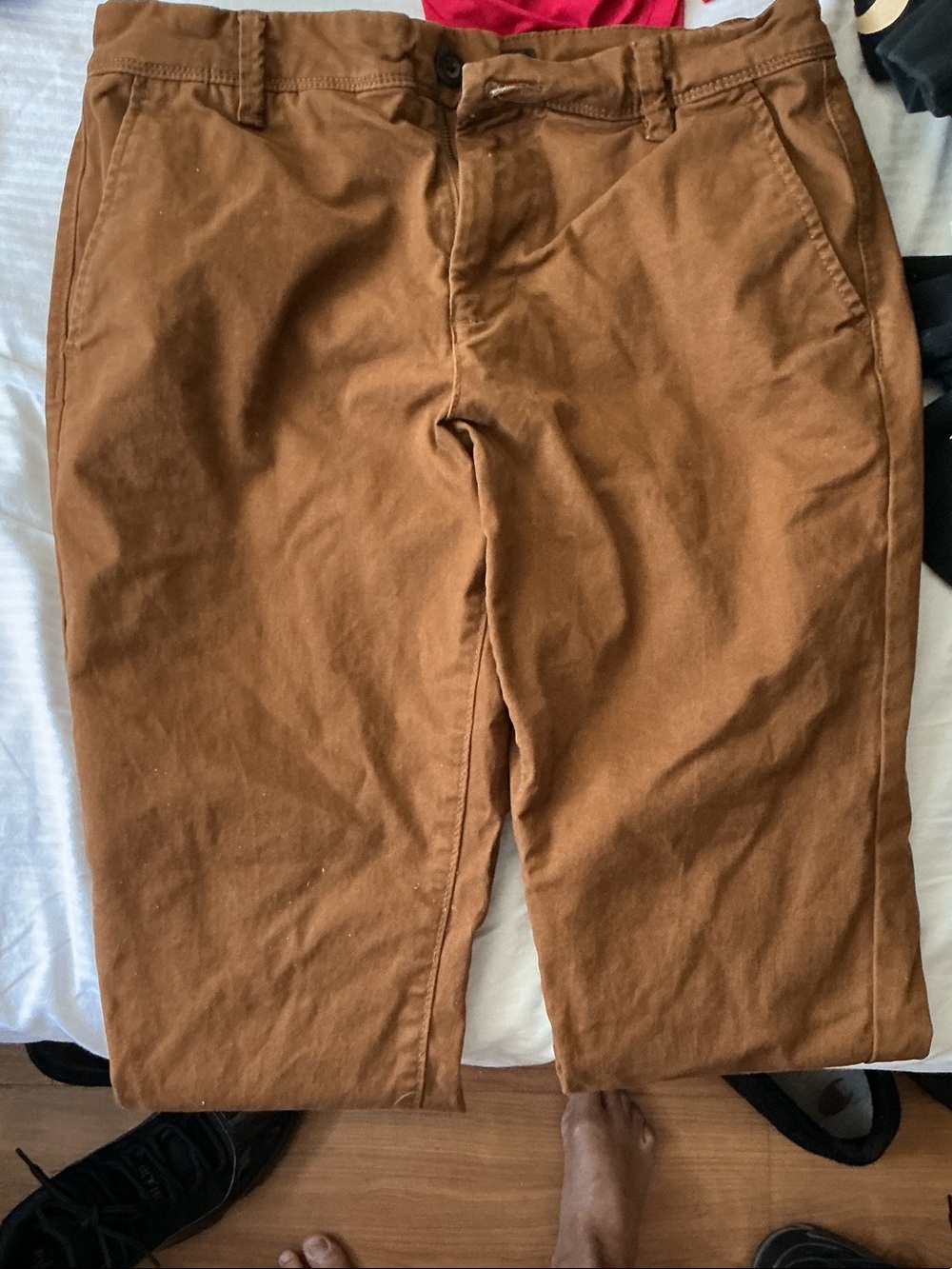Aeropostale Men's Tan Chino Pants